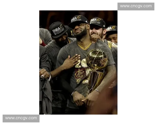 湖人逆转勇士惊险取胜詹姆斯砍下三双再现巅峰状态